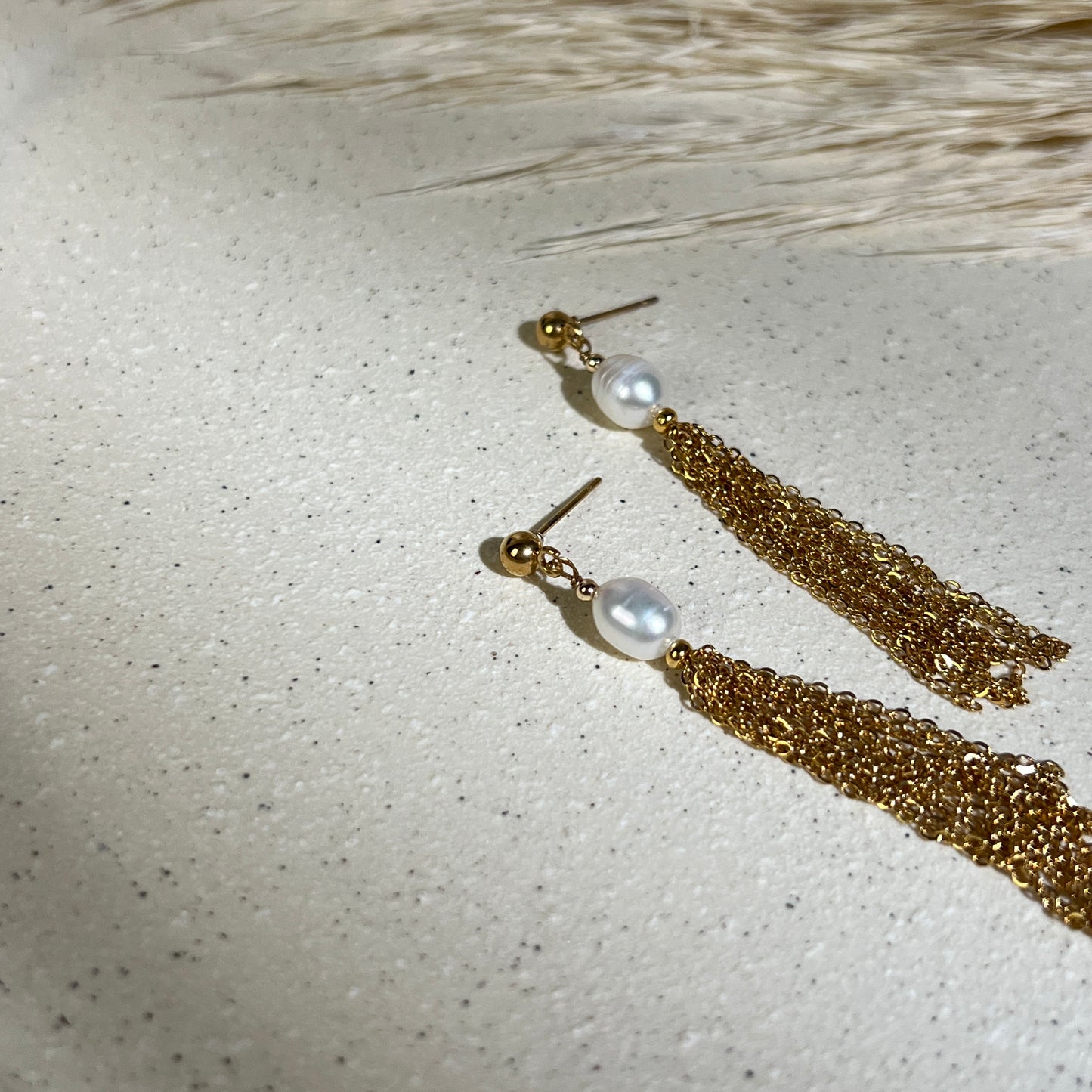 OW_Amelia Strand Drop Earrings